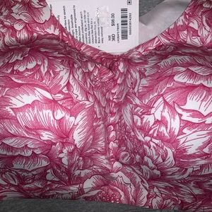 NWT Lululemon Enlite Bra